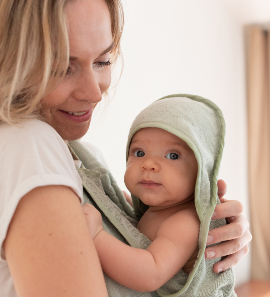Baby Bath Time: 5 best tips for giving your baby a bath 4